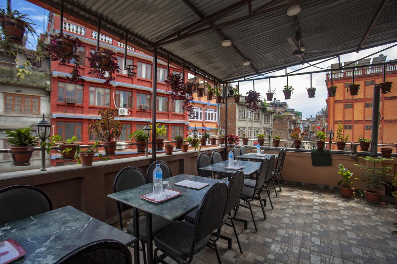 Divine Guest House Catmandu Exterior foto
